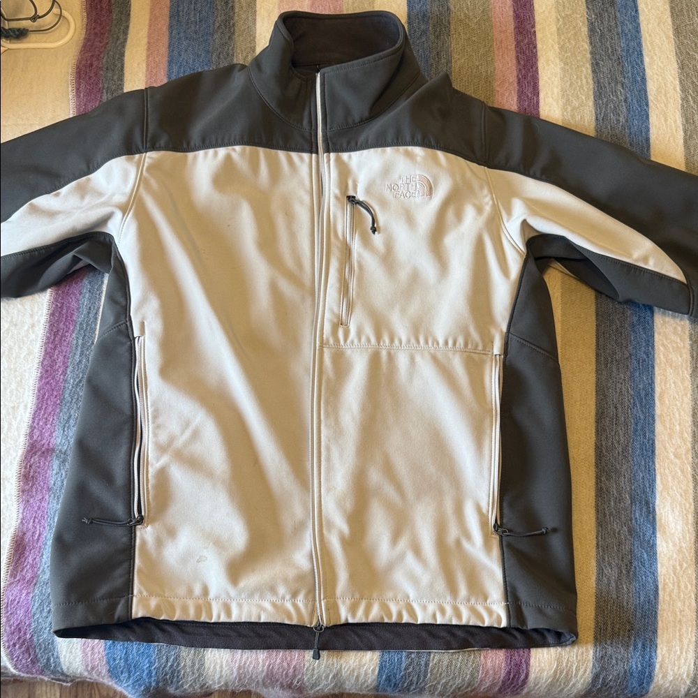 The North Face Men's Grey and White Performance Jacket
